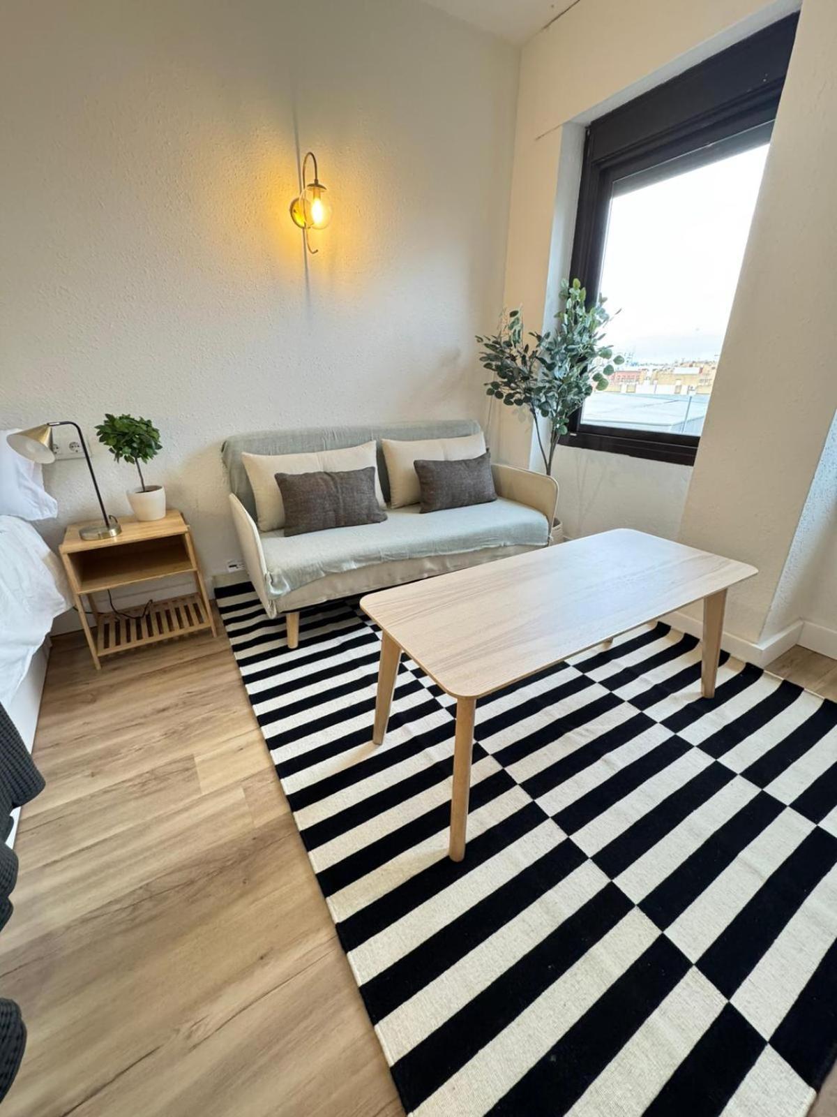 Triana Confort Sevilla Luaran gambar